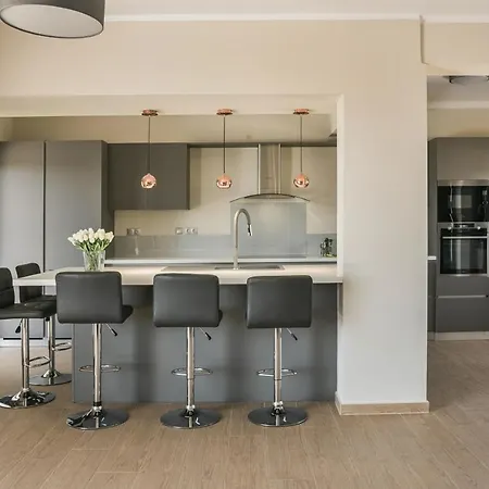 Astoria Exclusive Luxury In With Breathtaking Views And Private Grounds סבורונטה