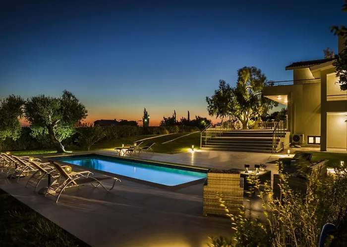 Astoria Exclusive Luxury In With Breathtaking Views And Private Grounds * סבורונטה