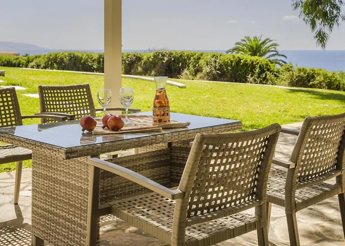 Astoria Exclusive Luxury In With Breathtaking Views And Private Grounds סבורונטה