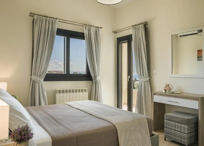 וילה Astoria Exclusive Luxury In With Breathtaking Views And Private Grounds סבורונטה