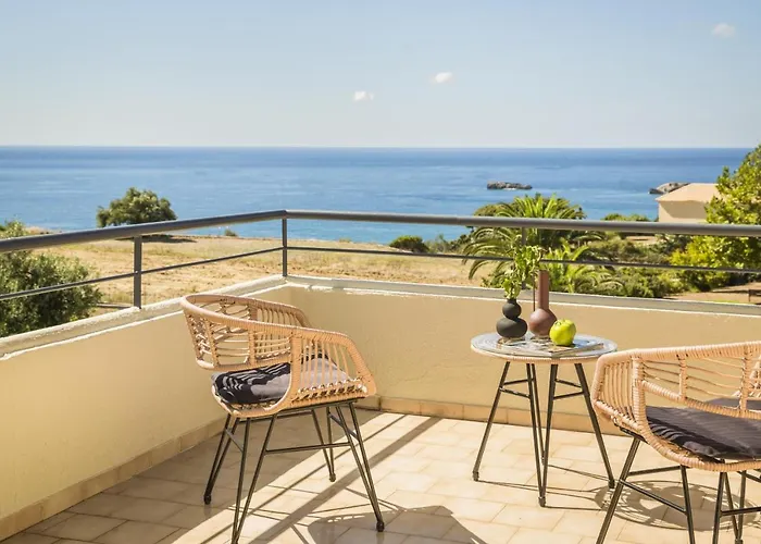 Astoria Exclusive Luxury In With Breathtaking Views And Private Grounds *