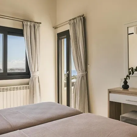Astoria Exclusive Luxury In With Breathtaking Views And Private Grounds *