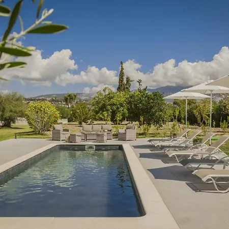 Vila Astoria Exclusive Luxury In With Breathtaking Views And Private Grounds Svoronata